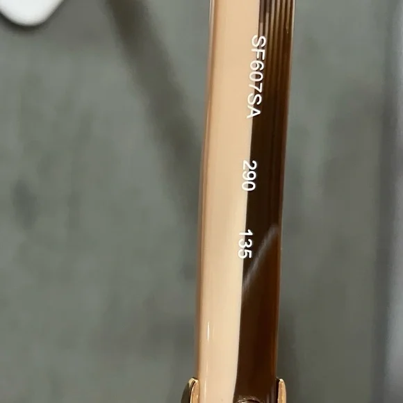 Salvator Ferragamo Elegant Brown Sunglasses - Picture 9 of 11